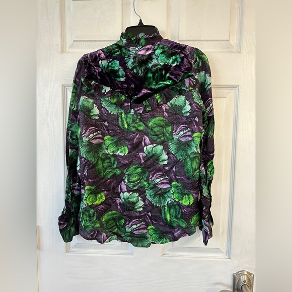 Pharaon Button Down Blouse - Picture 5 of 5